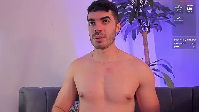 عرض كام AxelThompson_