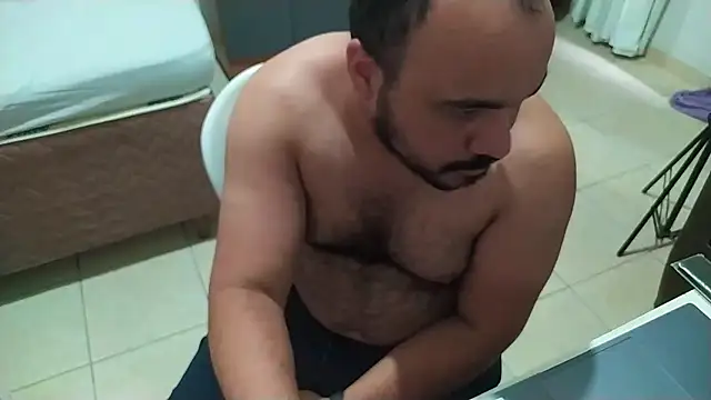 Chat XXX en directo de Urso_Nerd