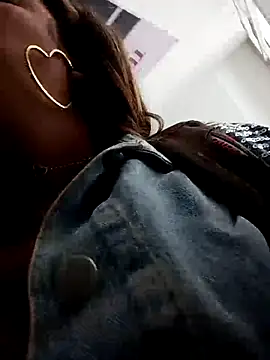 Mia-Glow's Live XXX Chat