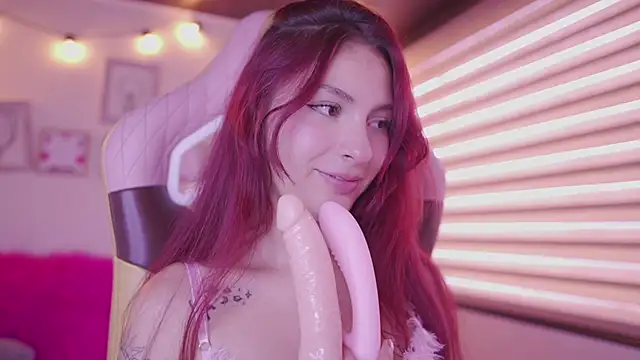 Rebecah_1's Live XXX Chat