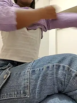 Isha_kumari_69: απευθείας συνομιλία ΧΧΧ