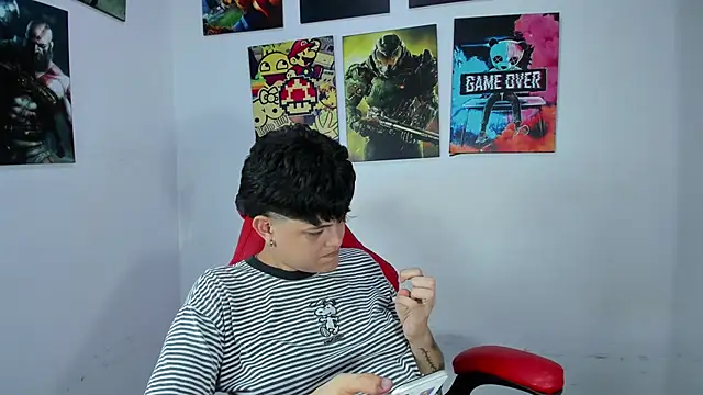 Онлайн чат XXX _ian_sweet