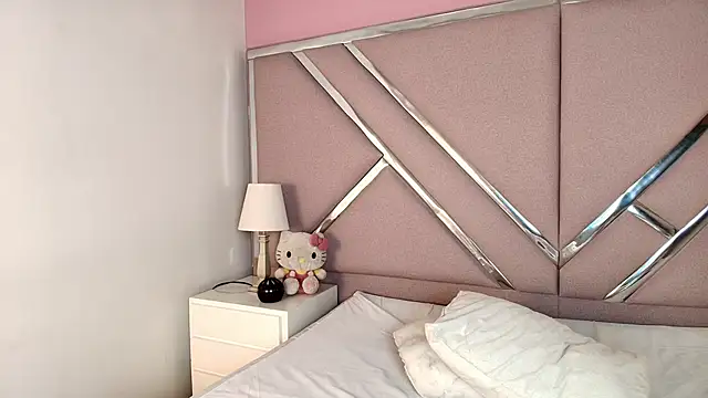 Kattravens' Live XXX Chat