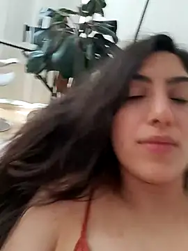 MIYESSI's Live XXX Chat