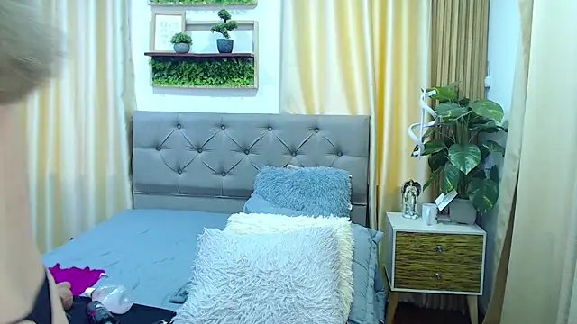 sasi_luna: απευθείας συνομιλία ΧΧΧ