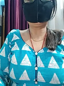 Aishwaryaa_69 Live XXX-Chat