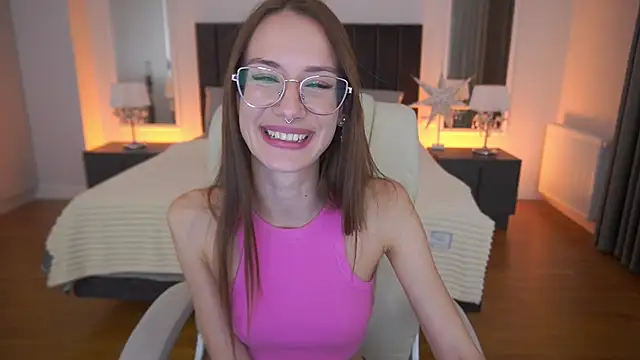 Онлайн чат XXX CozyMell