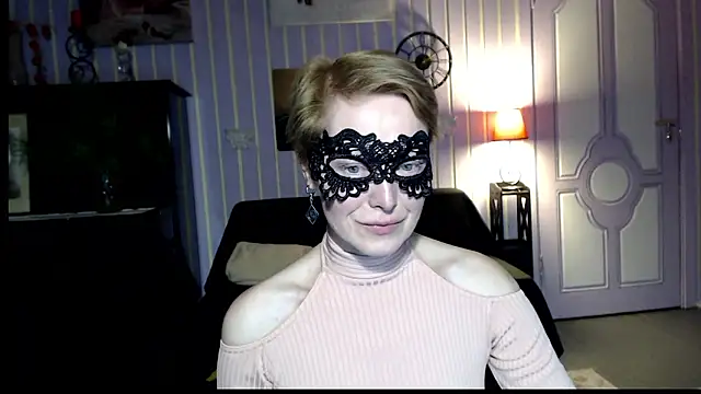 MarquisedeSade's Live XXX Chat