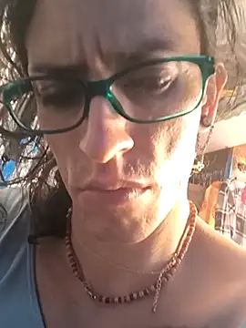 gurlnips: онлайн-секс-чат