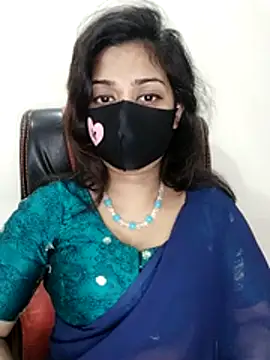 Tapur- élő XXX-chatje