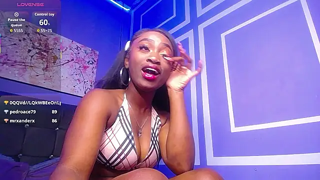 Онлайн чат XXX nikkystorm1_