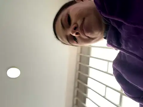 Ariana-07's Live XXX Chat