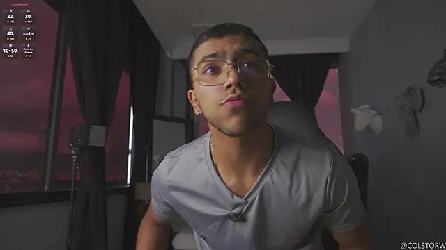 Živý XXX chat Colstorw_