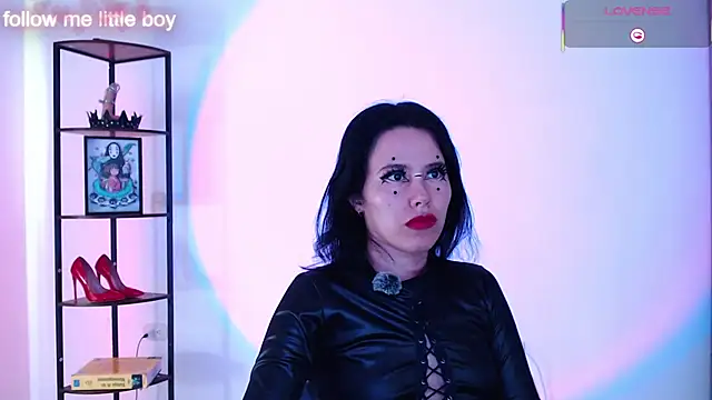 girldom: απευθείας συνομιλία ΧΧΧ