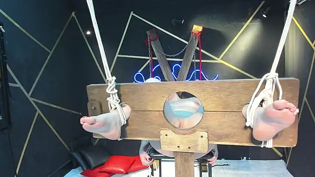 Chat XXX en directo de BDSM_Vantablack__