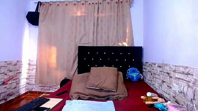 Bicky_24 Live XXX-Chat