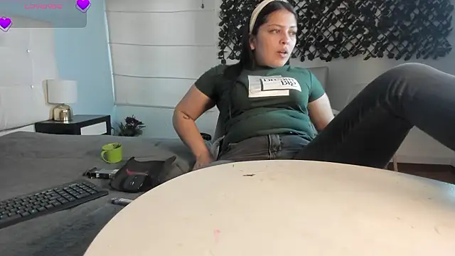 Онлайн чат XXX Shantal__G