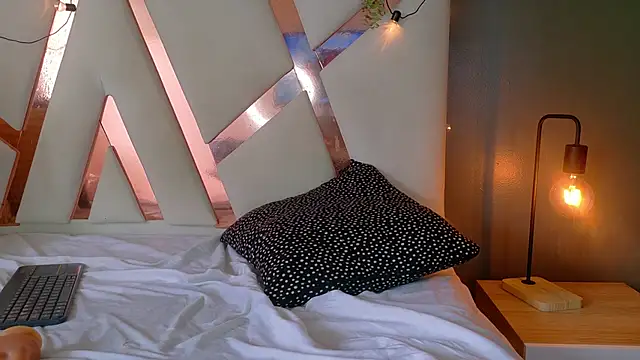 دردشة MyApril__ الجنسية المباشرة