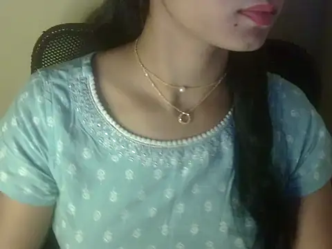 Chat XXX en directo de Shezi_N