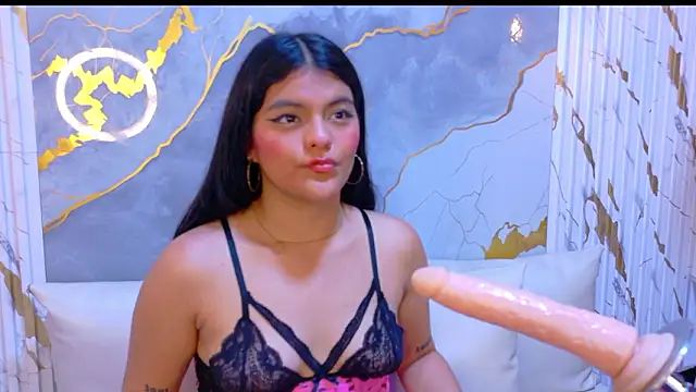 NIKIBUNNY élő XXX-chatje