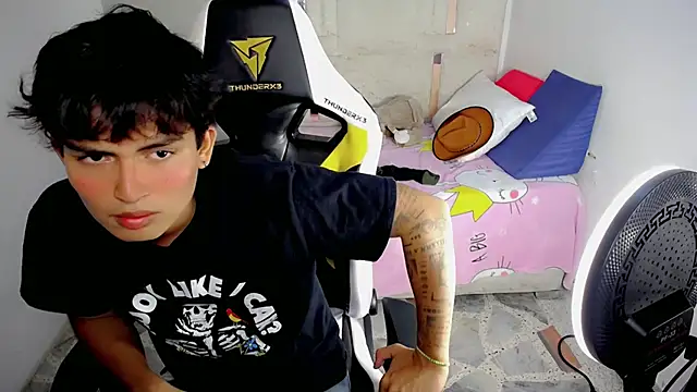 Green_XoX's Live XXX Chat