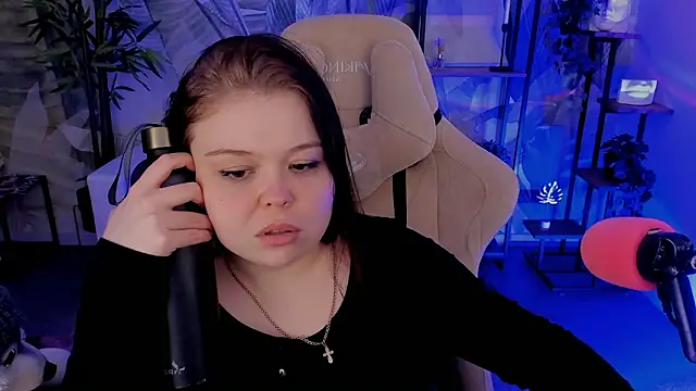 Онлайн чат XXX MartishaAddams