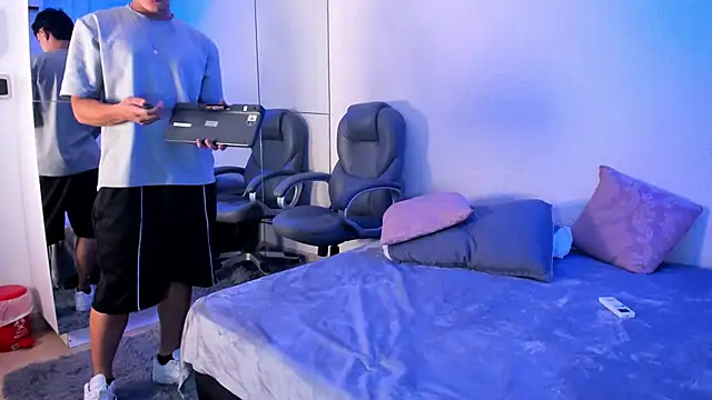 _TaylorBlack's Live XXX Chat