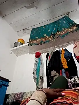 Chat XXX en directo de Punam_sing