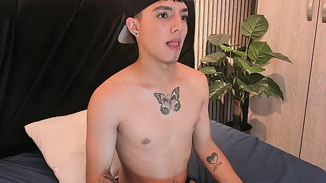 LeoHard__'s Live XXX Chat