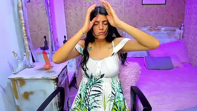 Онлайн чат XXX Zoe_clk