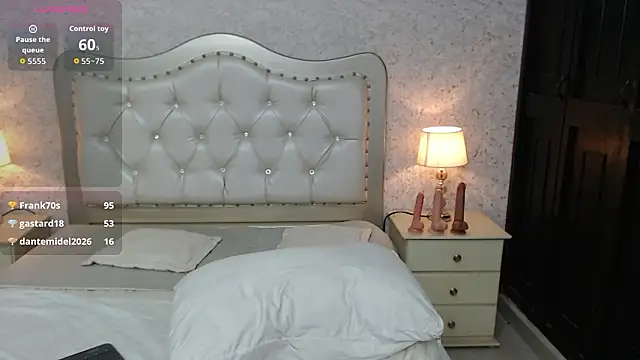 Онлайн чат XXX skinny_keily14