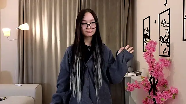 Czat XXX na żywo – Little_minnii