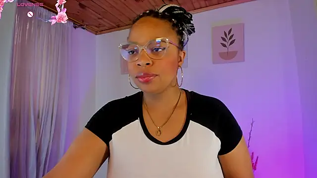 Lauraricci__ Live XXX Chat