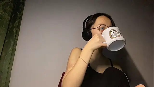 Živý XXX chat LinaClous