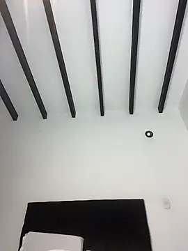 SweetieSinXXX: вебкам-шоу