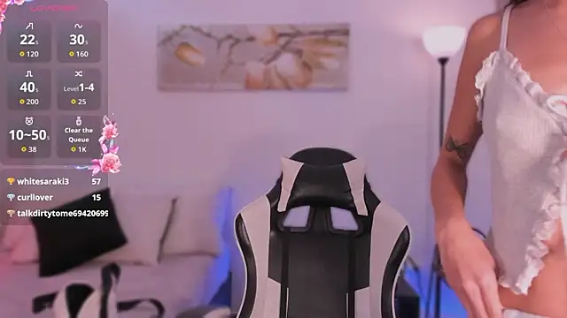 ChloeMoreti élő XXX-chatje