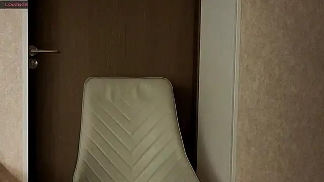 NoFace_Model's Live XXX Chat