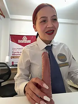 Chat XXX en directo de Emily-7_