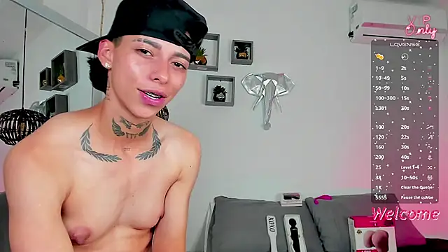 AmberAdams_ élő XXX-chatje