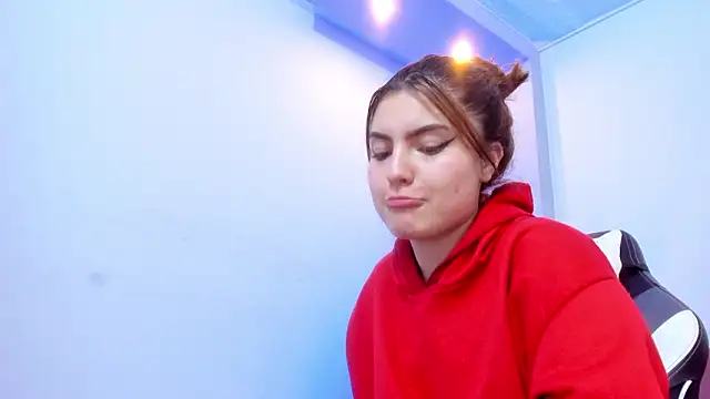 Chat +18 de Scarleett_Moon ao vivo