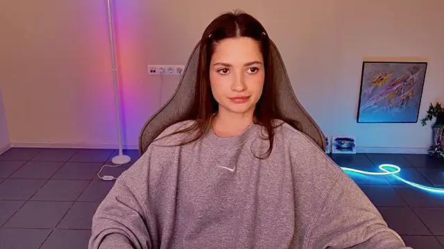 KiraVair: απευθείας συνομιλία ΧΧΧ