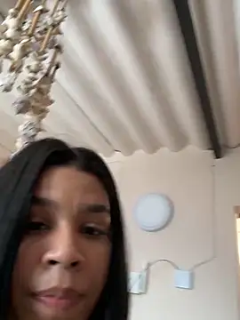 emmyy_grantt: απευθείας συνομιλία ΧΧΧ