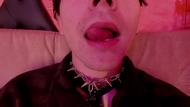 Eliot_X Adlı Modelin Canlı XXX Sohbeti