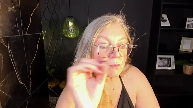 NataliMellow: απευθείας συνομιλία ΧΧΧ