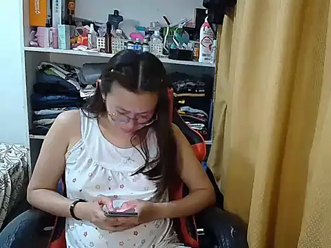 Pokazy przed kamerką – crizzybel