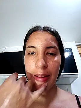 Chat XXX en directo de Bonny_Klote