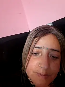 AlexadraJones3453 Adlı Modelin Canlı XXX Sohbeti