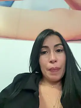 areviklusine1's Live XXX Chat