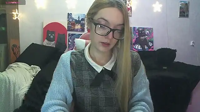 SecretSophia's Live XXX Chat