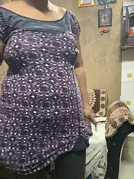 Meera_xxx 现场XXX聊天